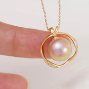 Sam Pendant
